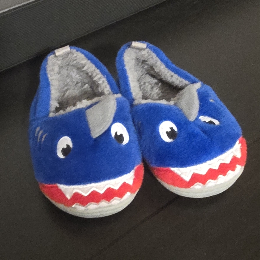 Shark toddler slippers